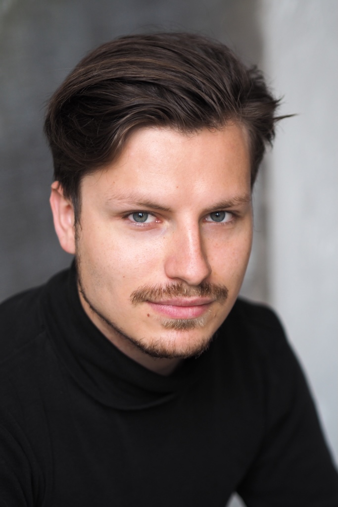Dominik Tiefgraber ist Musicaldarsteller und wird durch Thobi Artist Management vertreten