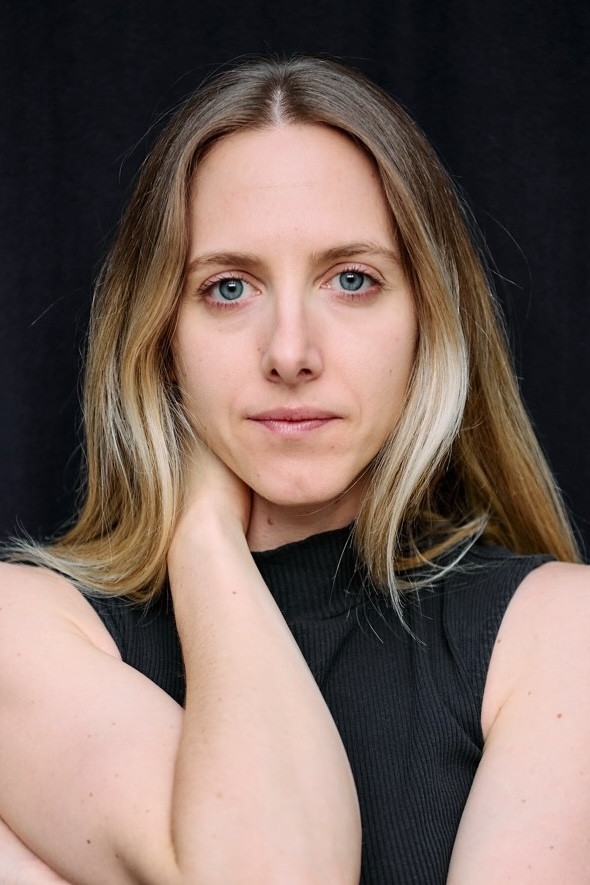 Jemima Schmidt ist Musicaldarstellerin und wird durch Thobi Artist Management vertreten.