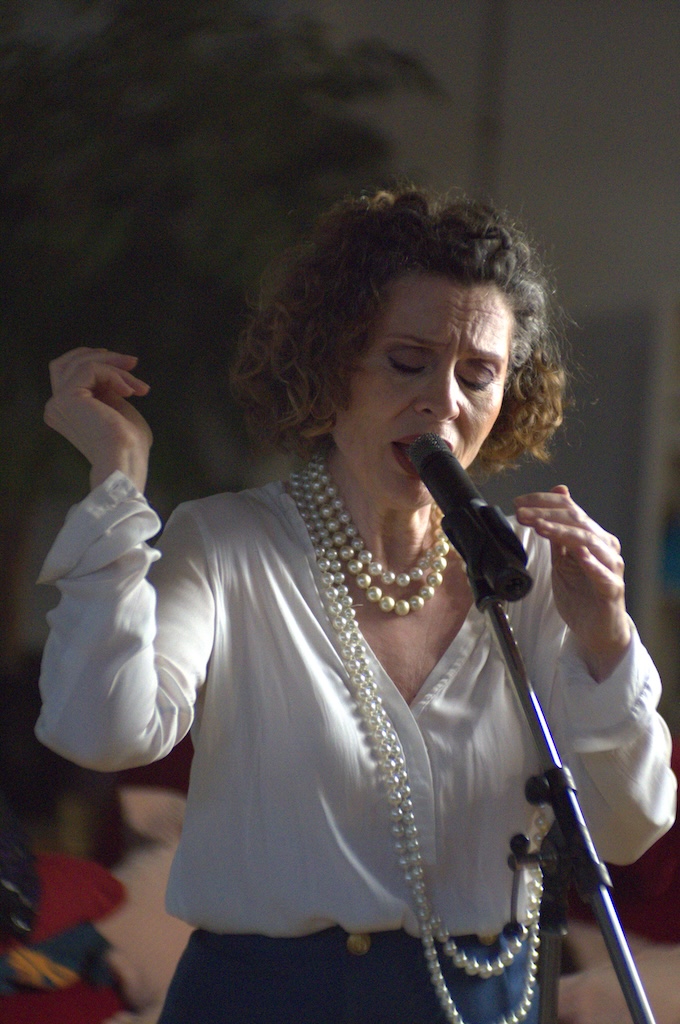 Safak Pedük ist Musicaldarstellerin und wird durch Thobi Artist Management vertreten